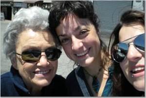 mom, Kristen & Hannah